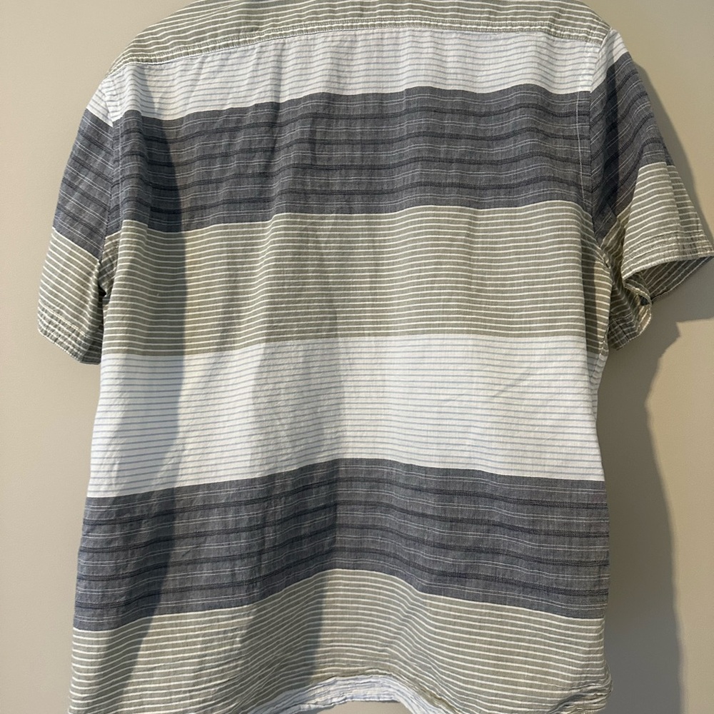 Express Striped Button down - Picture 4 of 4